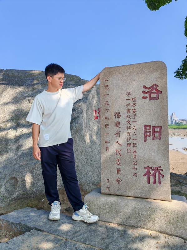风尘的第二张照片--三明上门女婿服务网